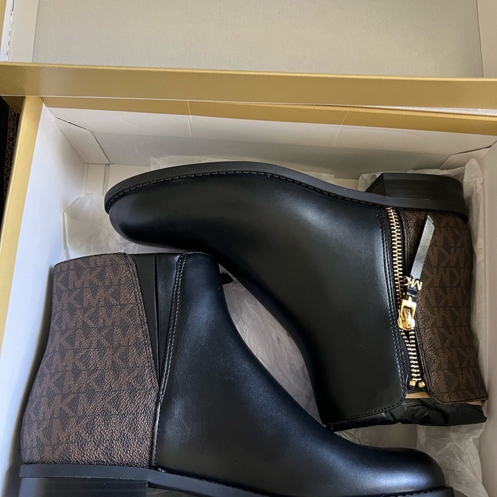 MICHAEL KORS Black and Brown Ankle Boots with Gold Zipper